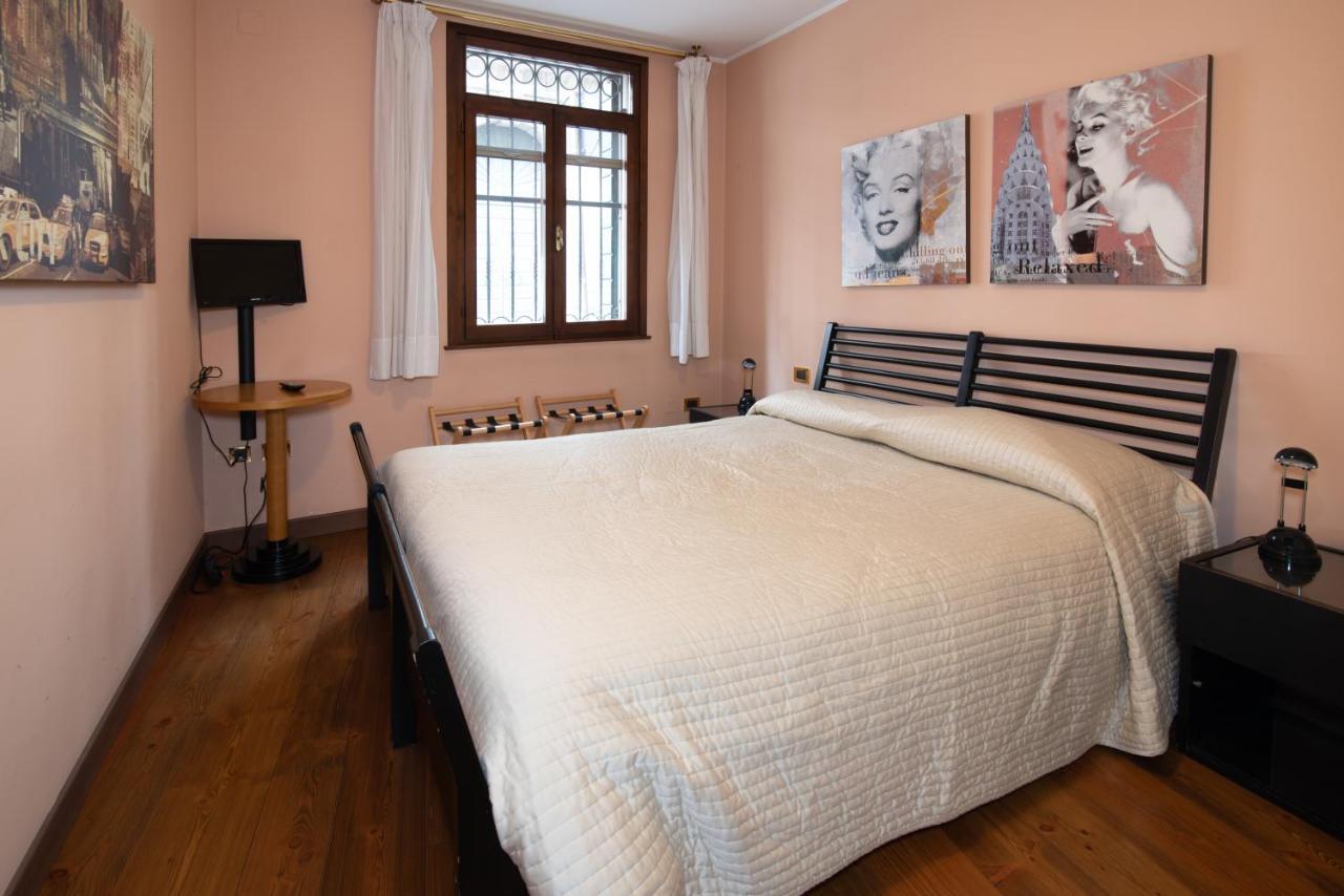 La Fenice Aparthotel *